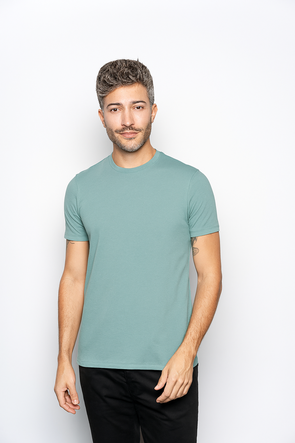 CAMISETA SLIM FIT SEM LOGO BRISA - GOLA O