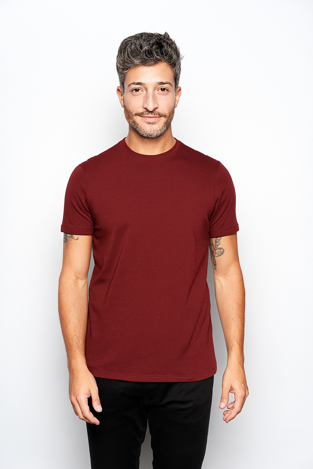 CAMISETA SLIM FIT SEM LOGO VINHO - GOLA O