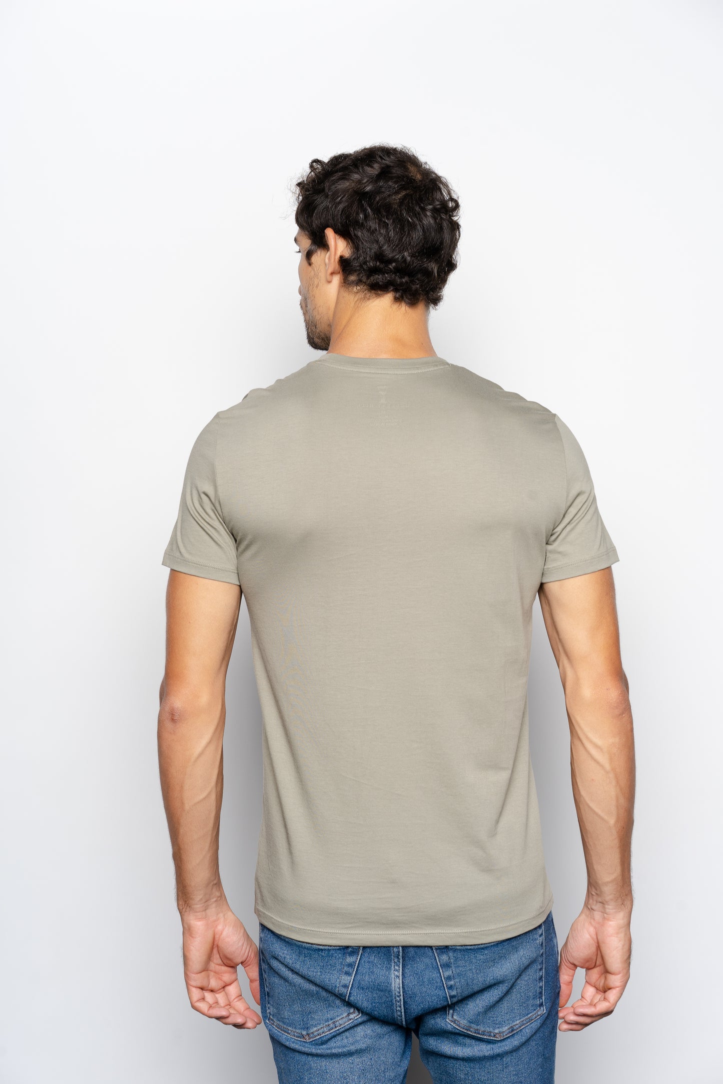 T-Shirt Pima Verde Oliva Claro Gola Careca Importada