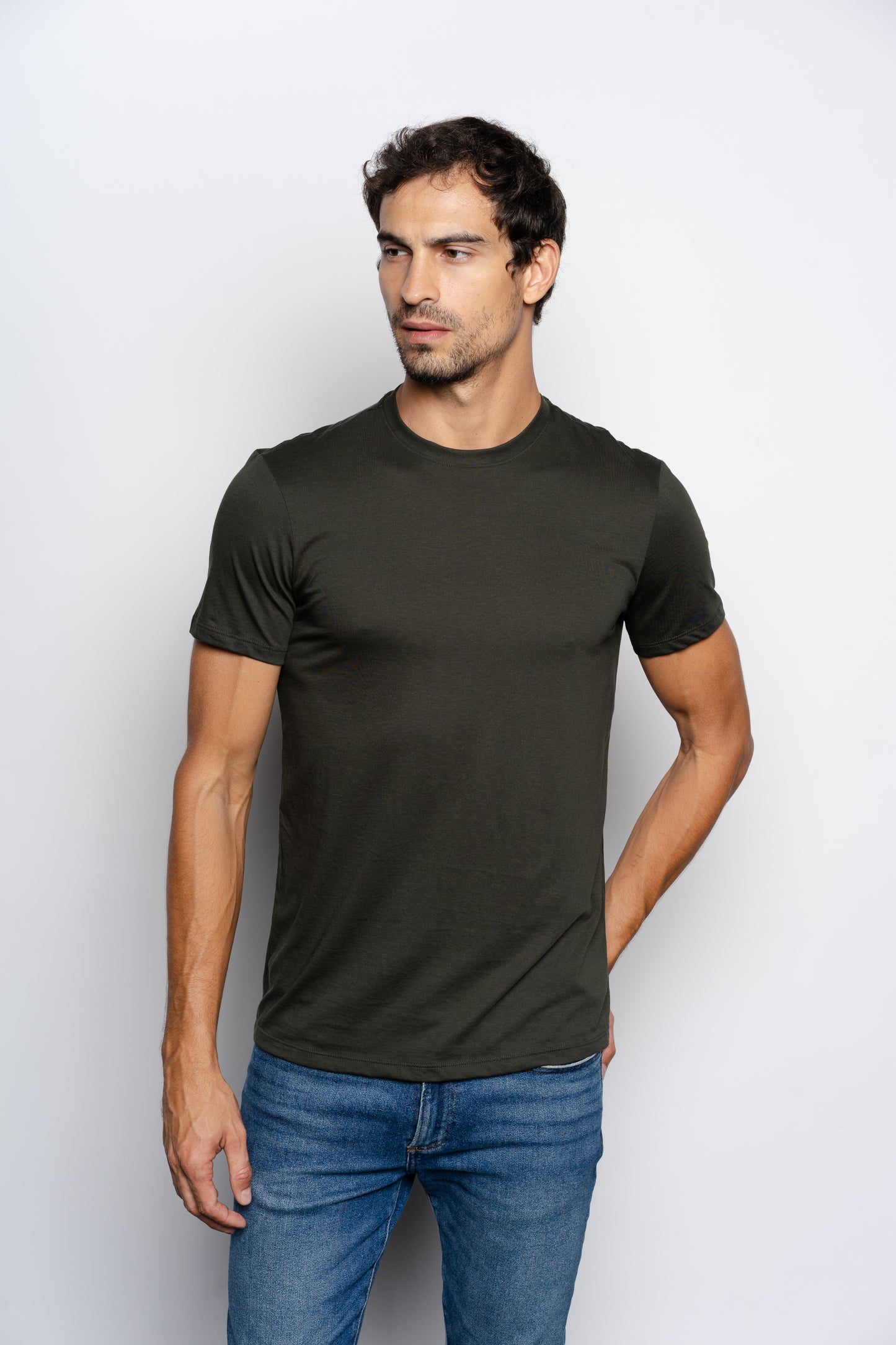 T-Shirt Pima Verde Musgo Gola Careca Importada