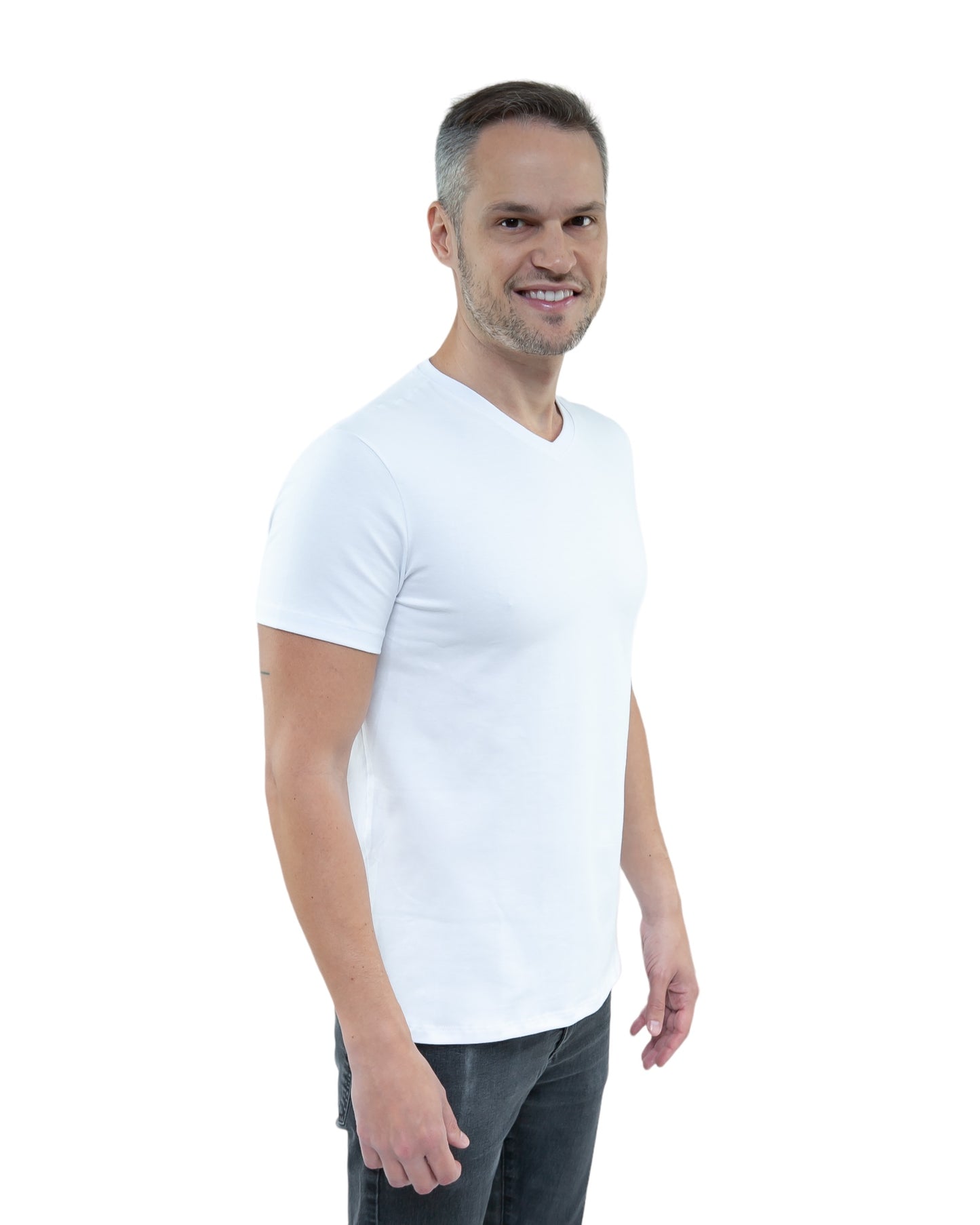 CAMISETA SLIM FIT SEM LOGO BRANCA - GOLA V